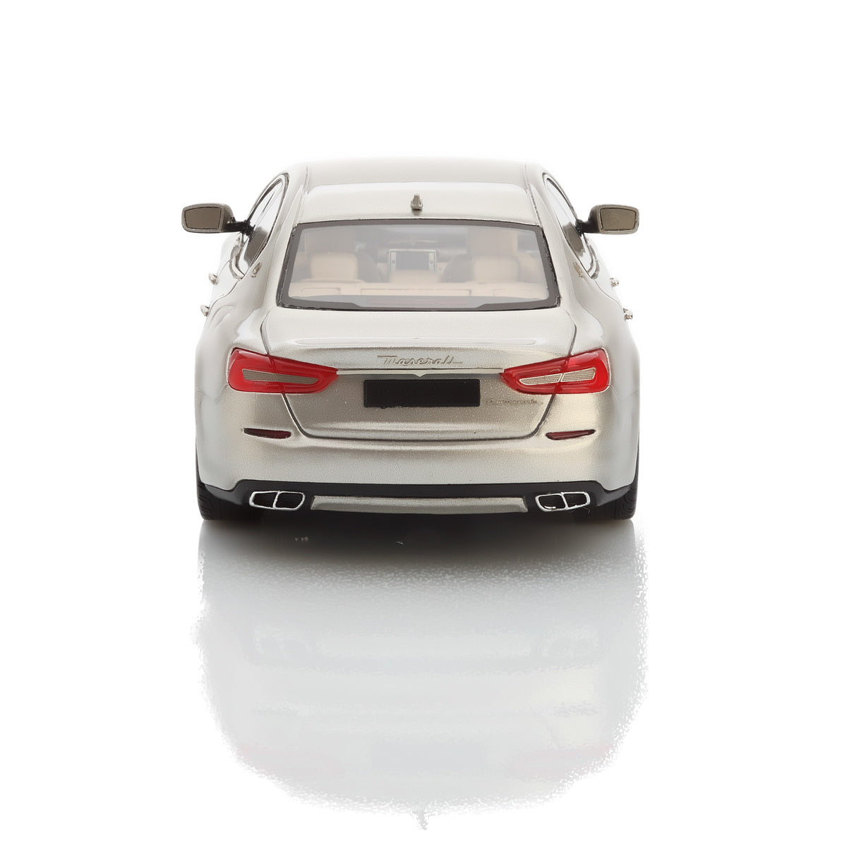 1:43 Champagne Quattroporte MY14 – US - Maserati Store