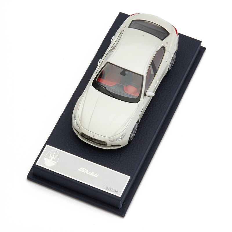 ミニカー Maserati Ghibli 1:43 Bianco Alpi maserati-ghibli-iii.jpg ミニカー