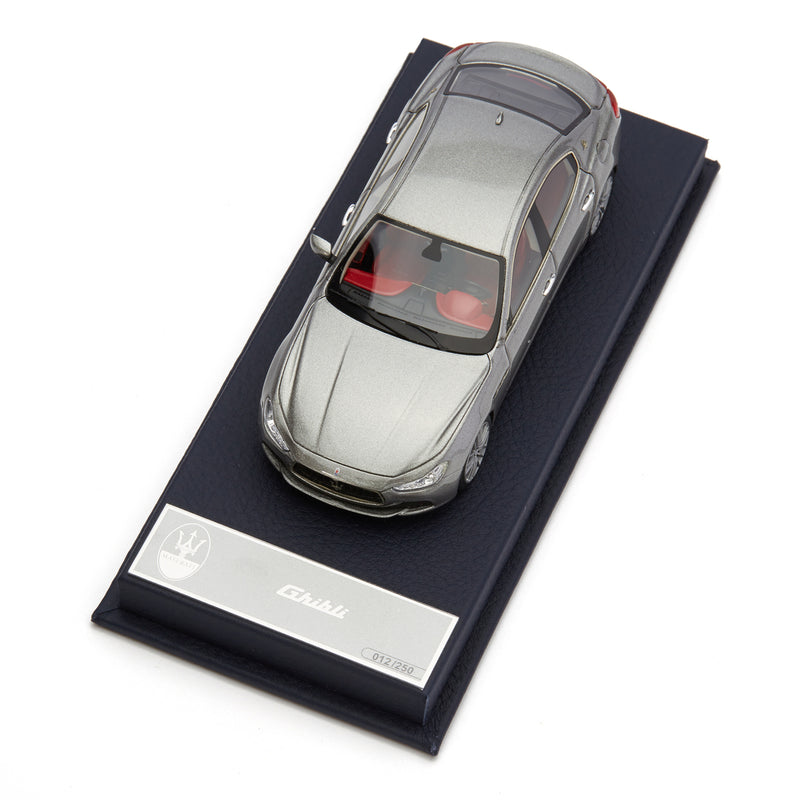 1:43 Ghibli MY14 Gris
