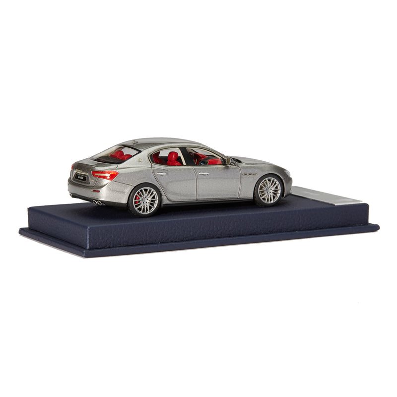 1:43 Ghibli MY14 Gris
