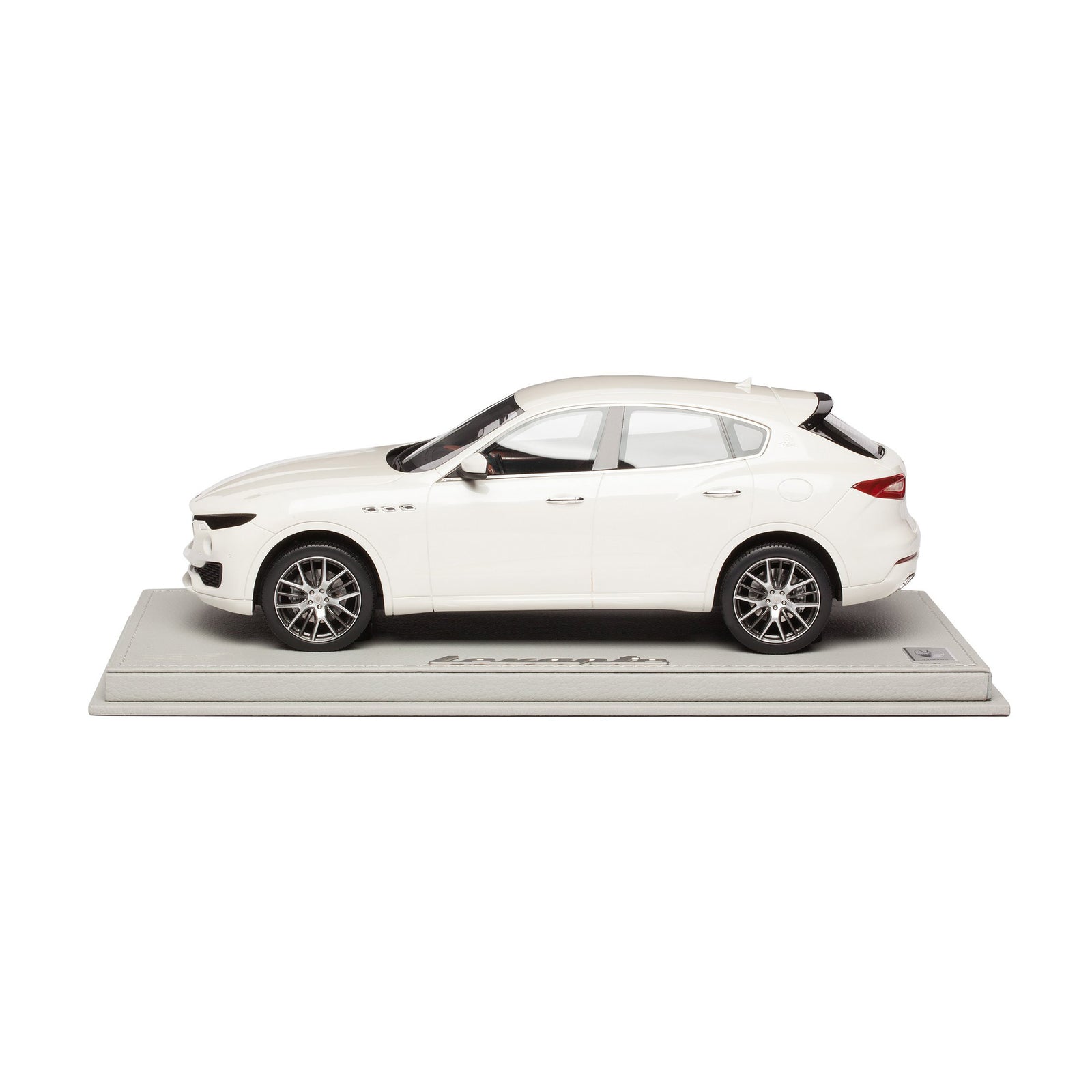 BBR 1/18 マセラティ レヴァンテMaserati Levante 920011644_01a_1600x.jpg?v=