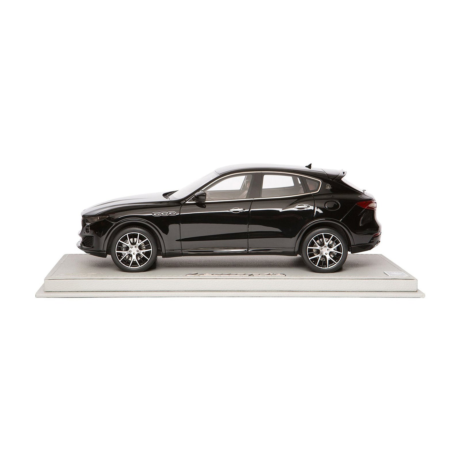 1:18 Levante Black – US - Maserati Store