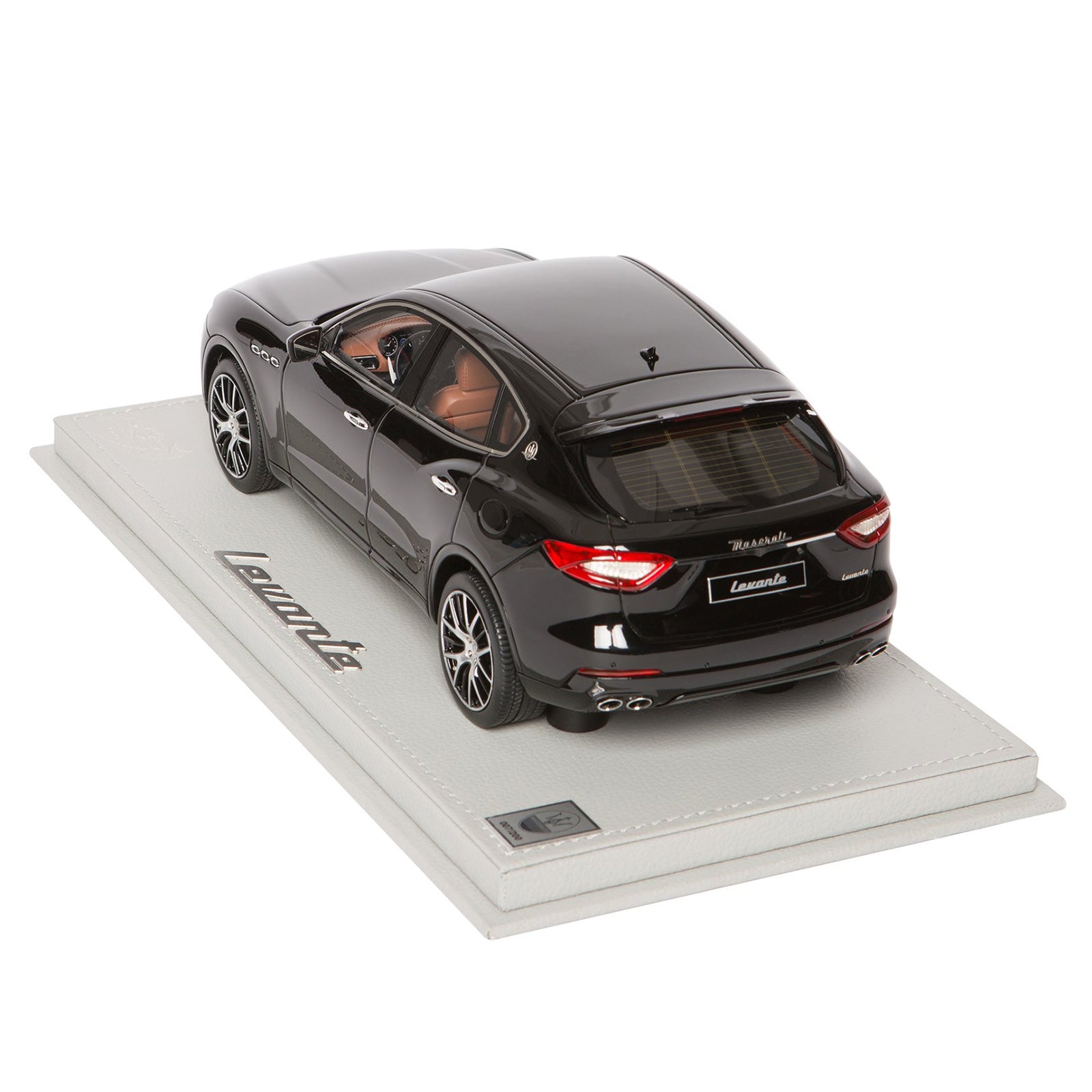 BBR 2021 MASERATI LEVANTE TROFEO FUORISERIE EDITION 1:18 LE BBR 2021 MASERATI LEVANTE TROFEO FUORISERIE EDITION 1:18 LE