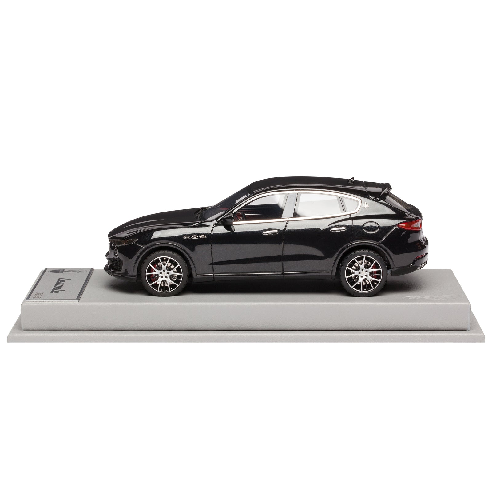 1/18 : BBR Models sort le Maserati Levante Trofeo - Mini PDLV 1/18 : BBR Models sort le Maserati Levante Trofeo - Mini PDLV