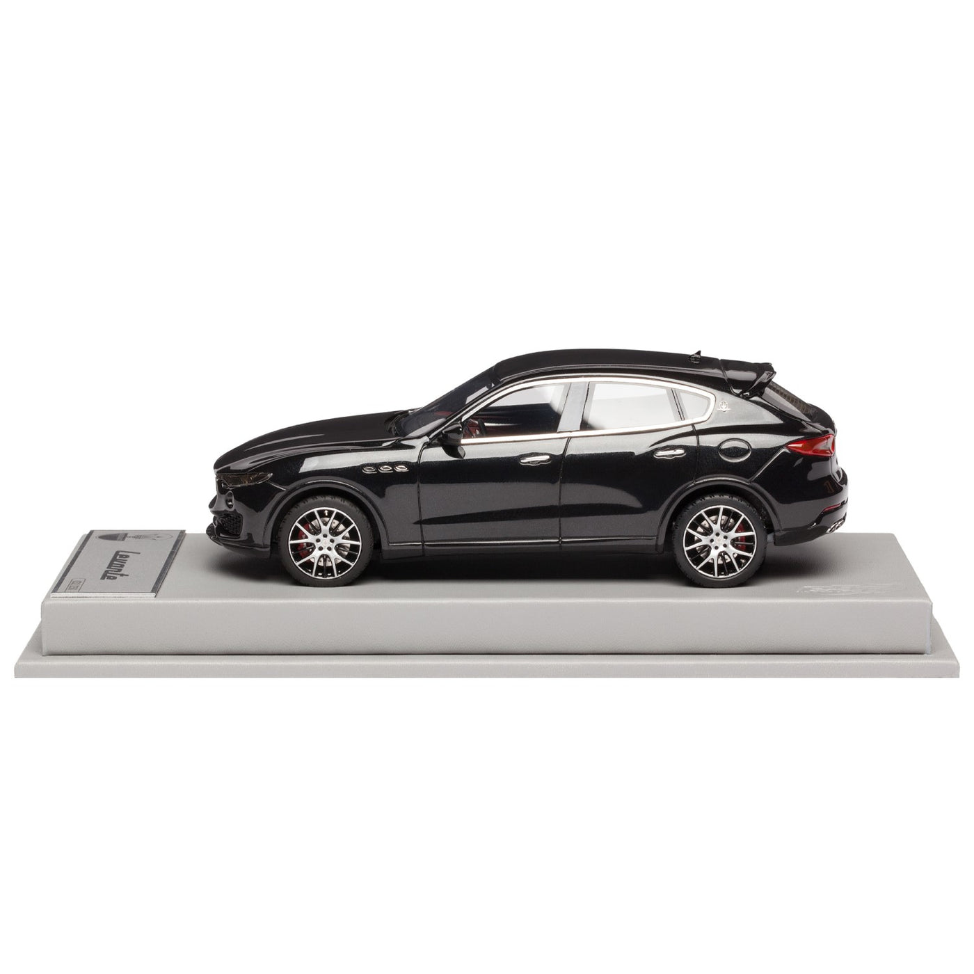 1:43 Levante Nero Ribelle – US - Maserati Store