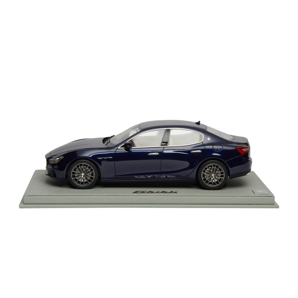 ミニカー Maserati Ghibli MY19 1:18 Blu Nobile 1969 Maserati Ghibli Coupe Blue Metallic Diecast Model Car