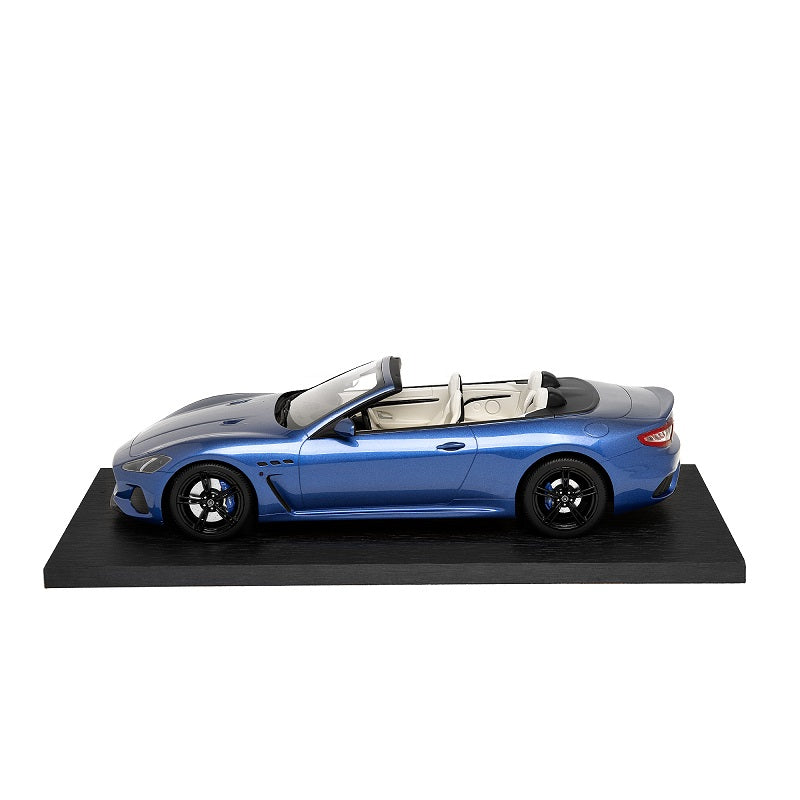 1:18 Grancabrio blue TSM – US - Maserati Store