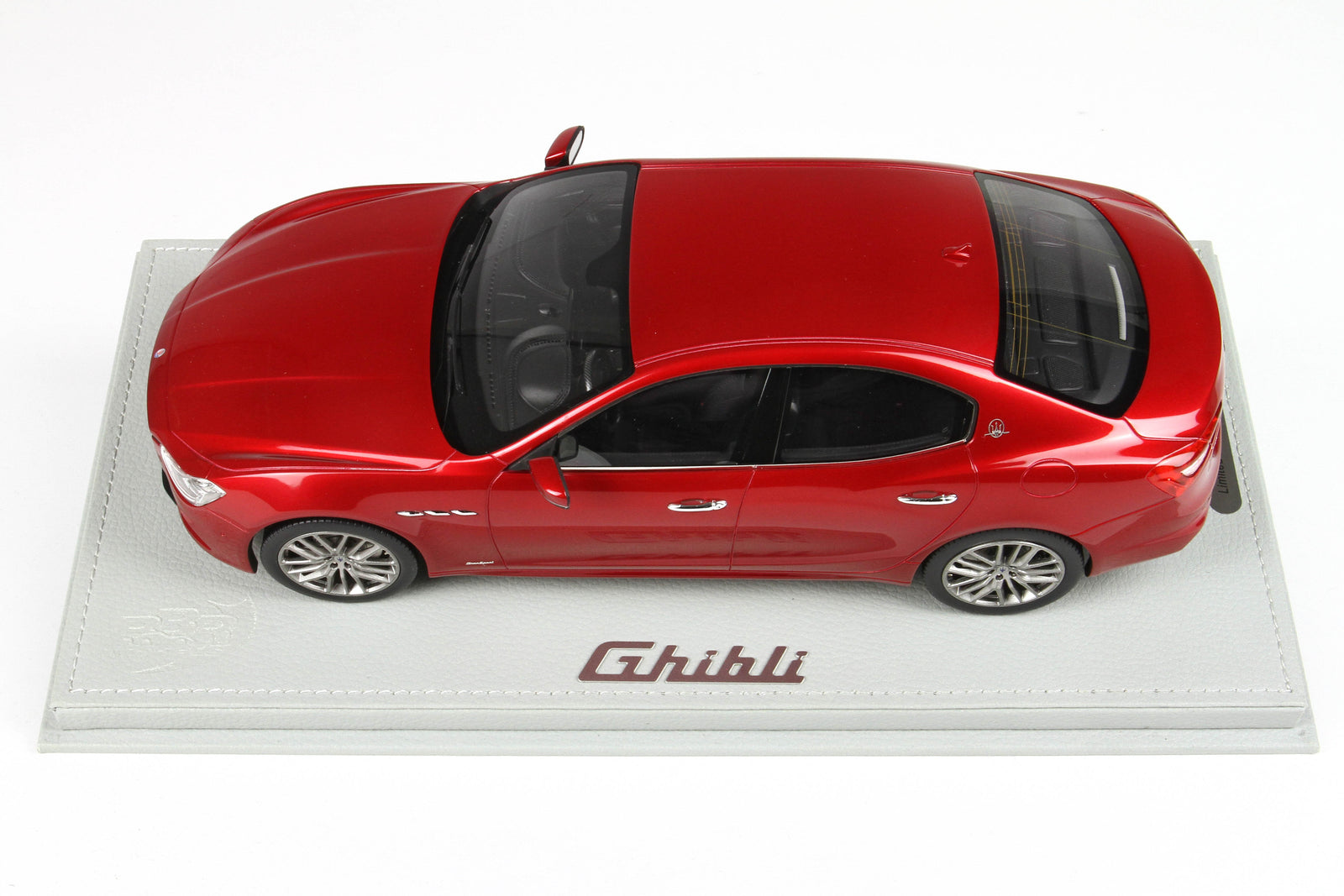 1:18 Ghibli MY19 Rosso Potente – US - Maserati Store