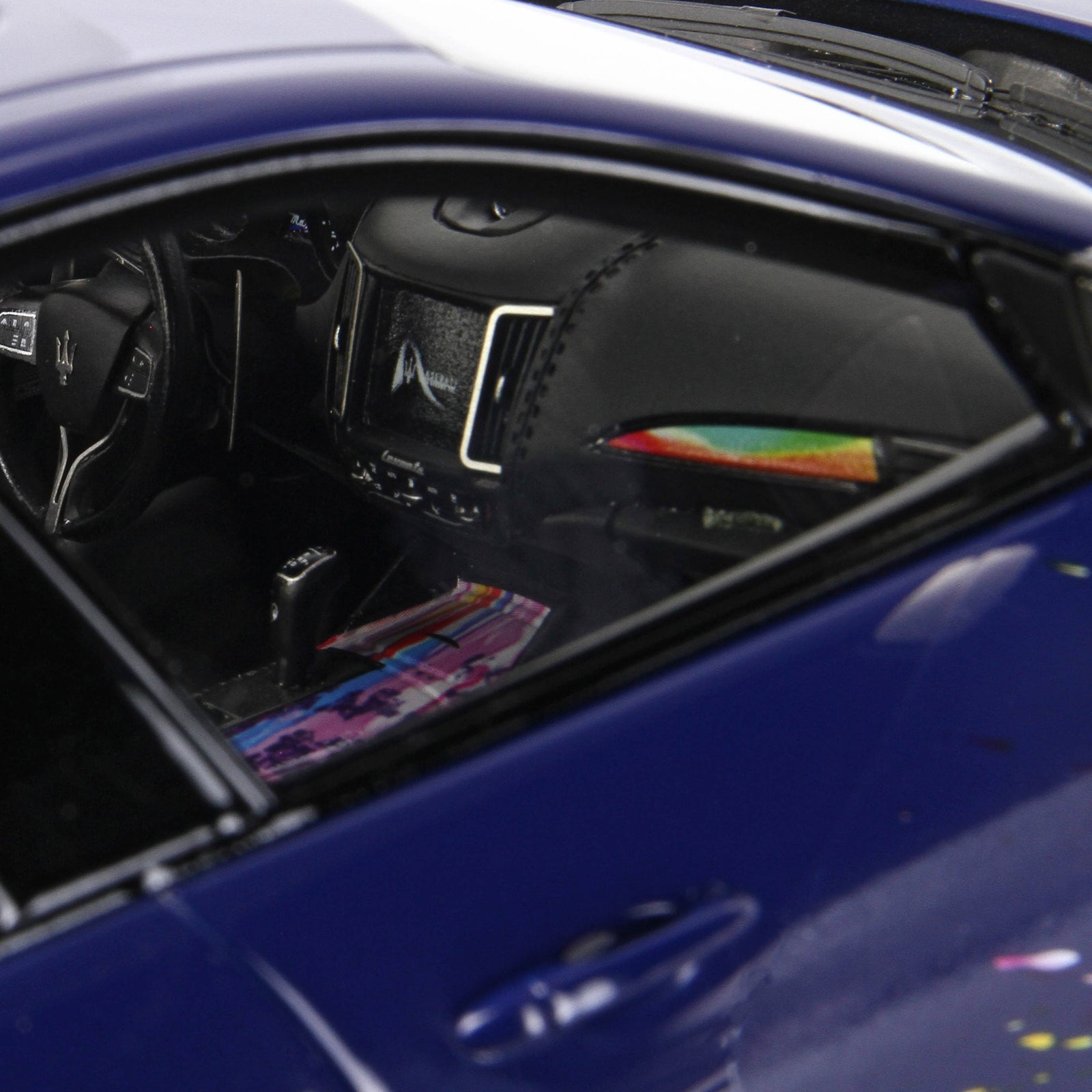 Maserati Levante ミニカー 1/18 ダークブルー 1:18 Levante Trofeo Fuoriserie Edition – US - Maserati Store