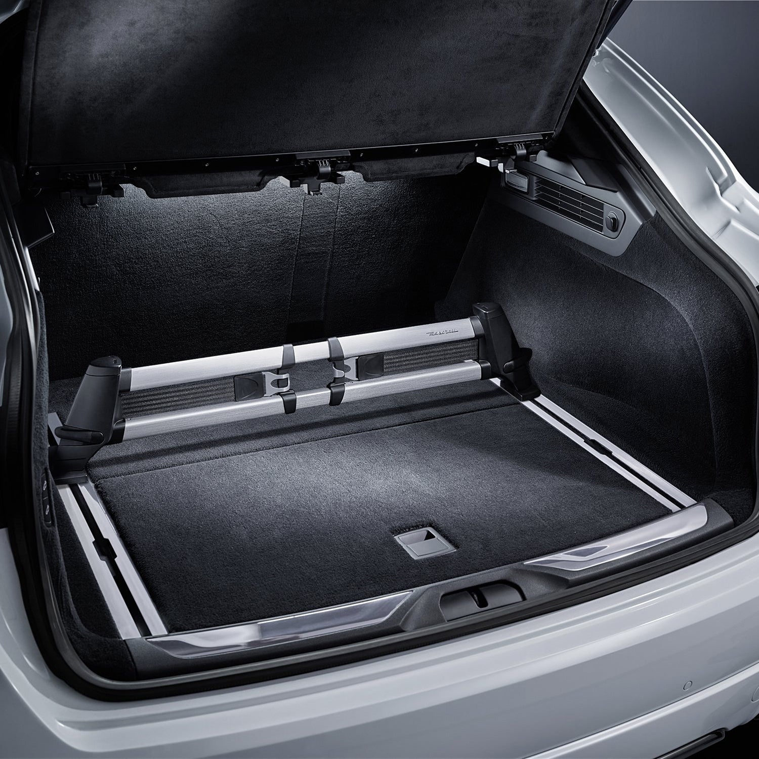 Luggage Compartment Adaptive Divider Levante US Maserati Store