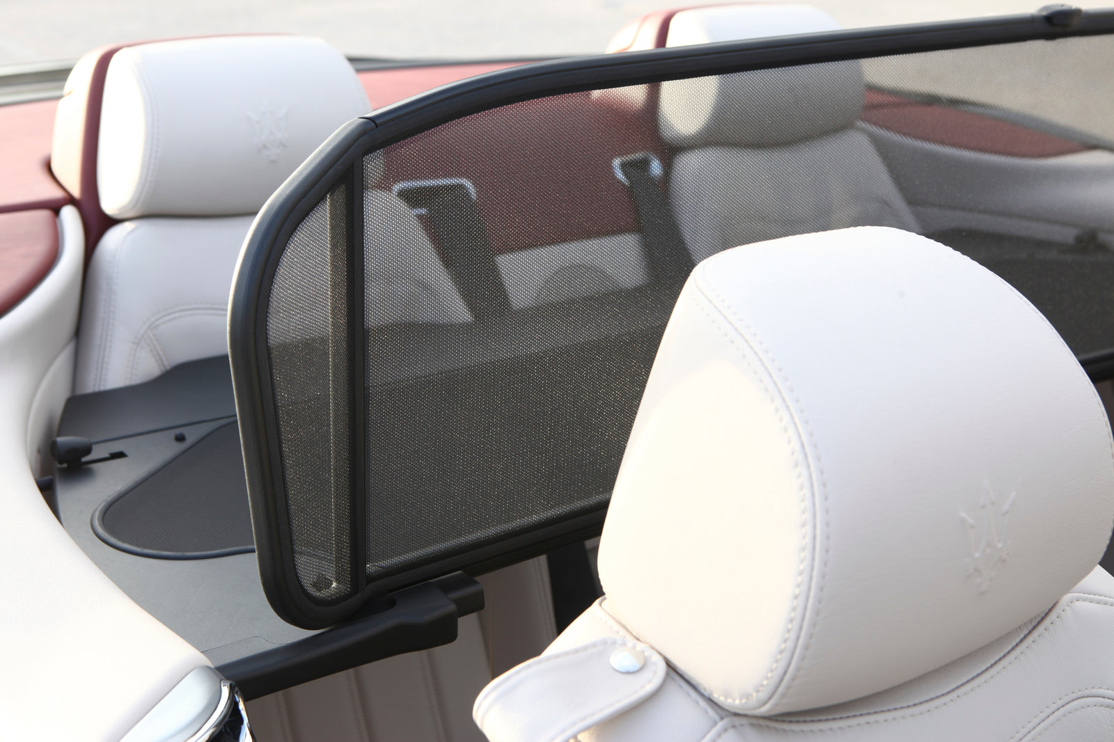 Windstop - GranCabrio – US - Maserati Store